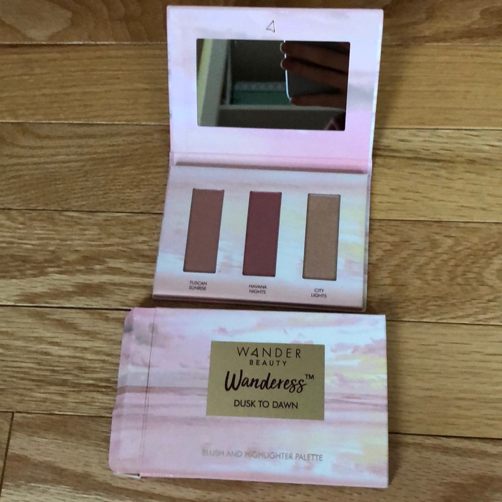 Wander beauty cheek palette